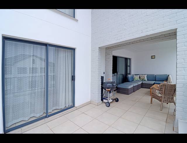 2 BEDROOM APARTMENT FOR SALE IN GREENSTONE HILL